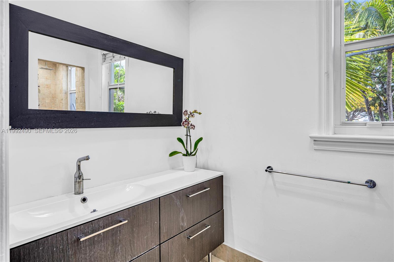 1601 SW 11th Ter Miami, FL 33135