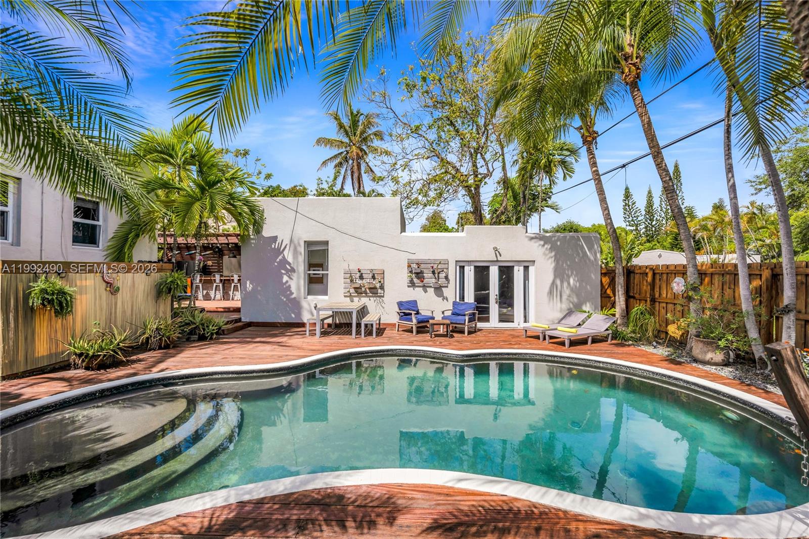 1601 SW 11th Ter Miami, FL 33135