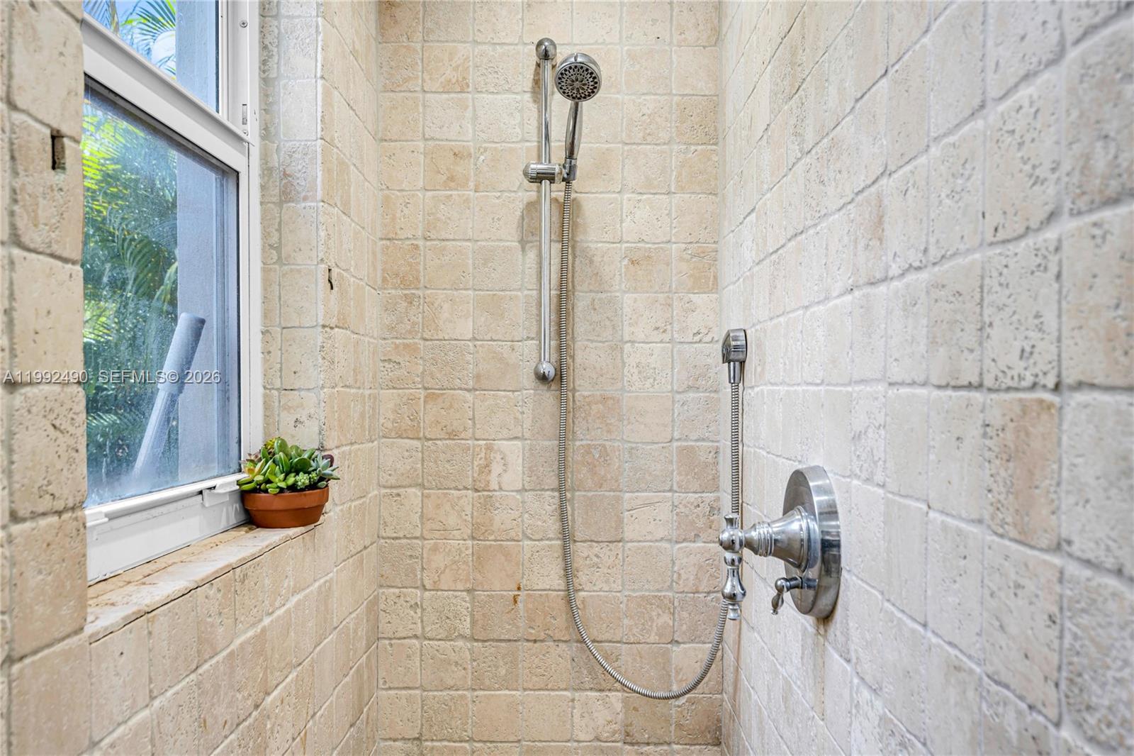 1601 SW 11th Ter Miami, FL 33135