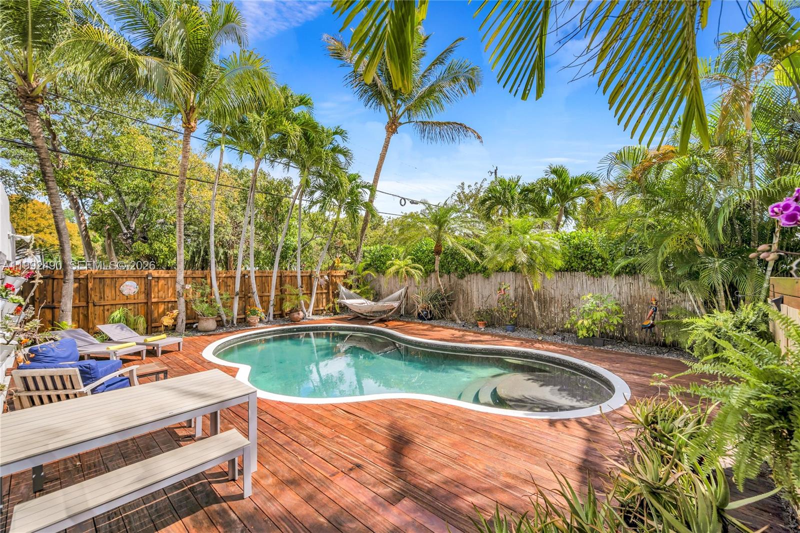 1601 SW 11th Ter Miami, FL 33135