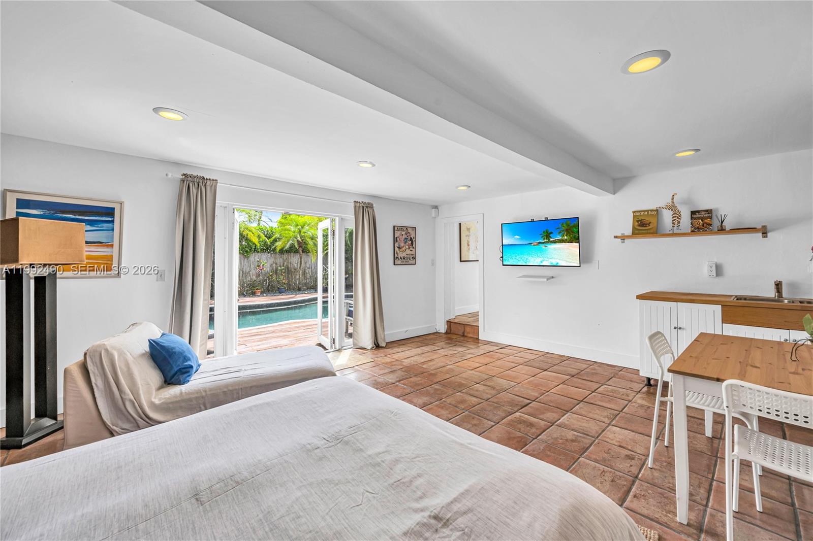 1601 SW 11th Ter Miami, FL 33135