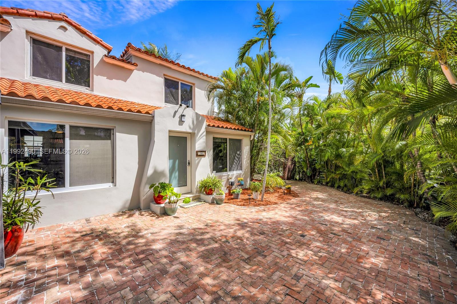 1601 SW 11th Ter Miami, FL 33135