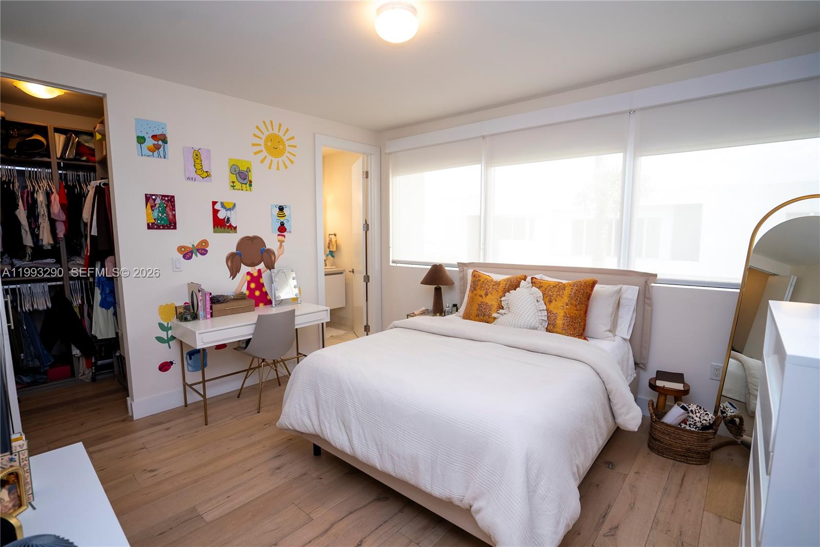 10272 NW 75th Ter Doral, FL 33178