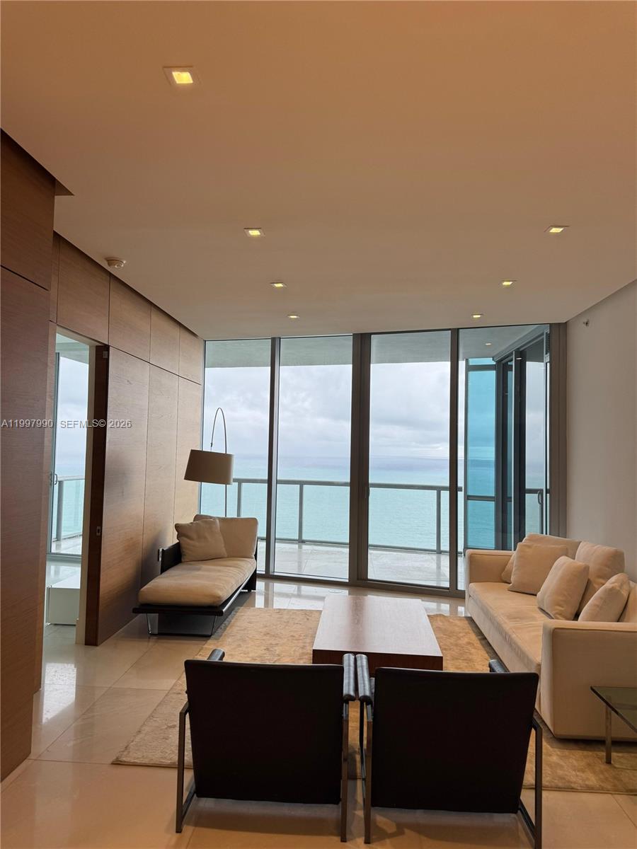 image Jade Ocean1