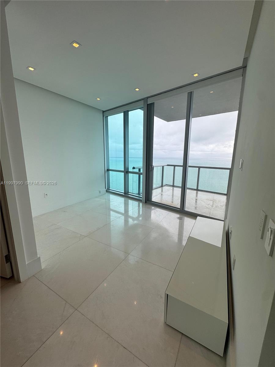 image Jade Ocean21