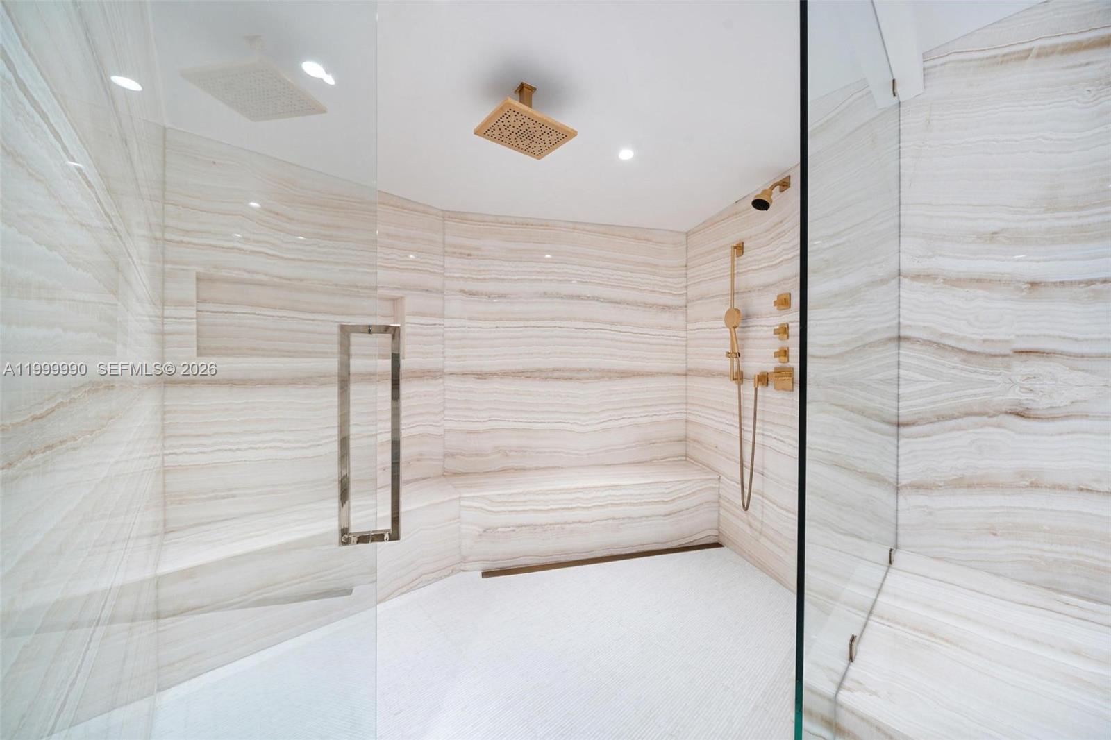 300 S Pointe Dr #PH-5 Miami Beach, FL 33139