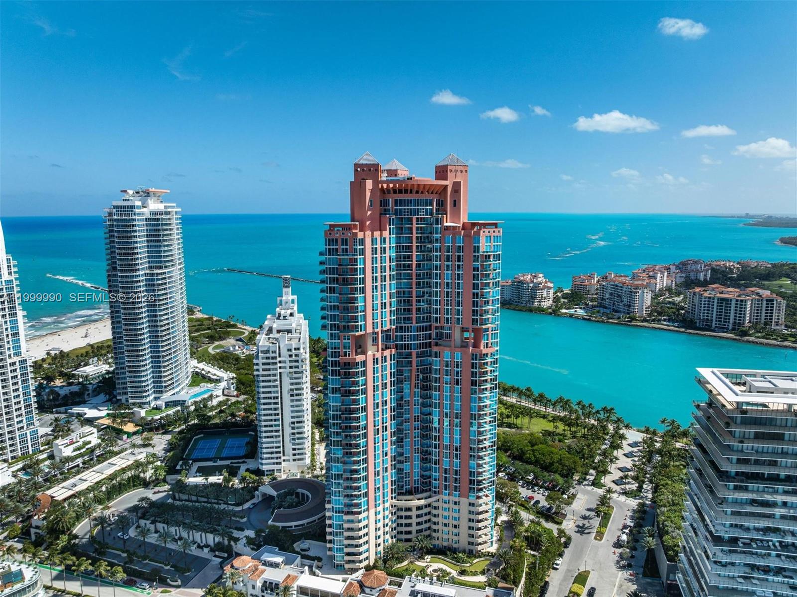 300 S Pointe Dr #PH-5 Miami Beach, FL 33139