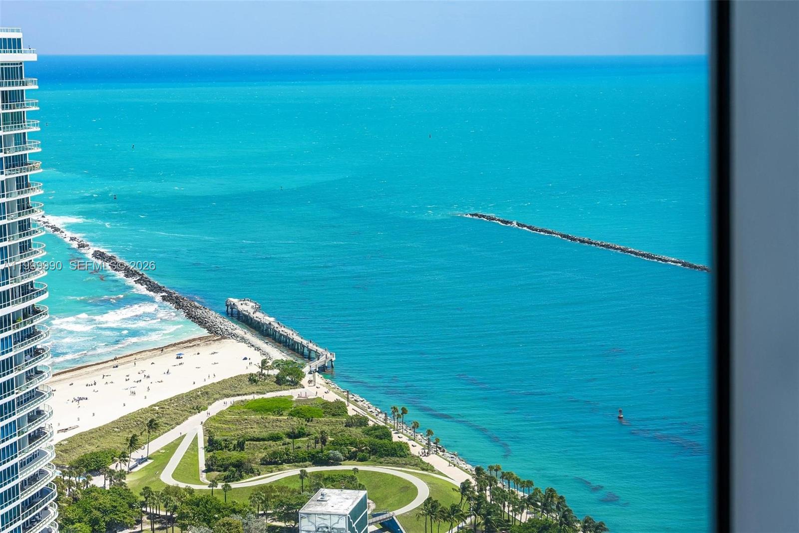 300 S Pointe Dr #PH-5 Miami Beach, FL 33139