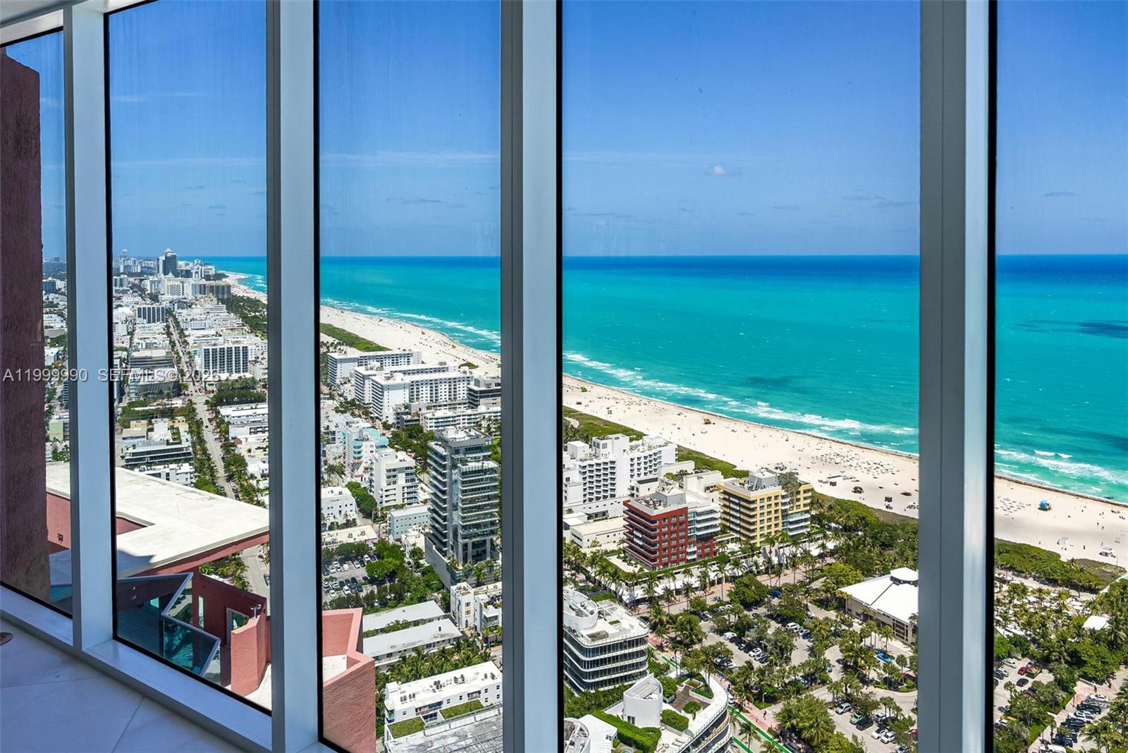 300 S Pointe Dr #PH-5 Miami Beach, FL 33139