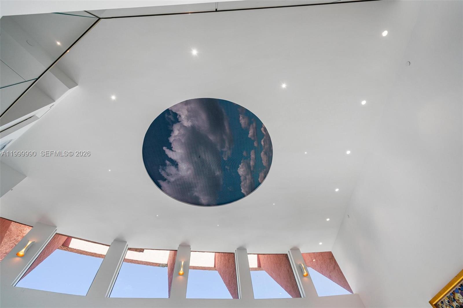 300 S Pointe Dr #PH-5 Miami Beach, FL 33139