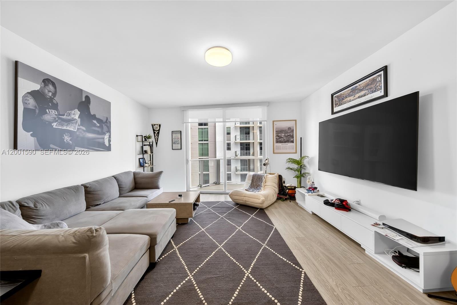 image Brickell Ten8