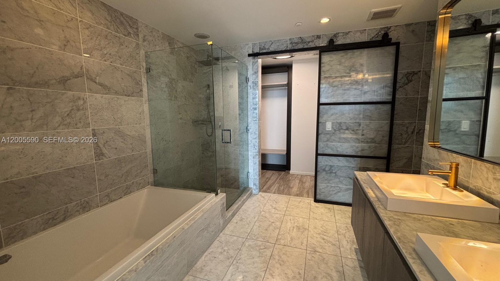 801 S Miami Ave #3510 Miami, FL 33130