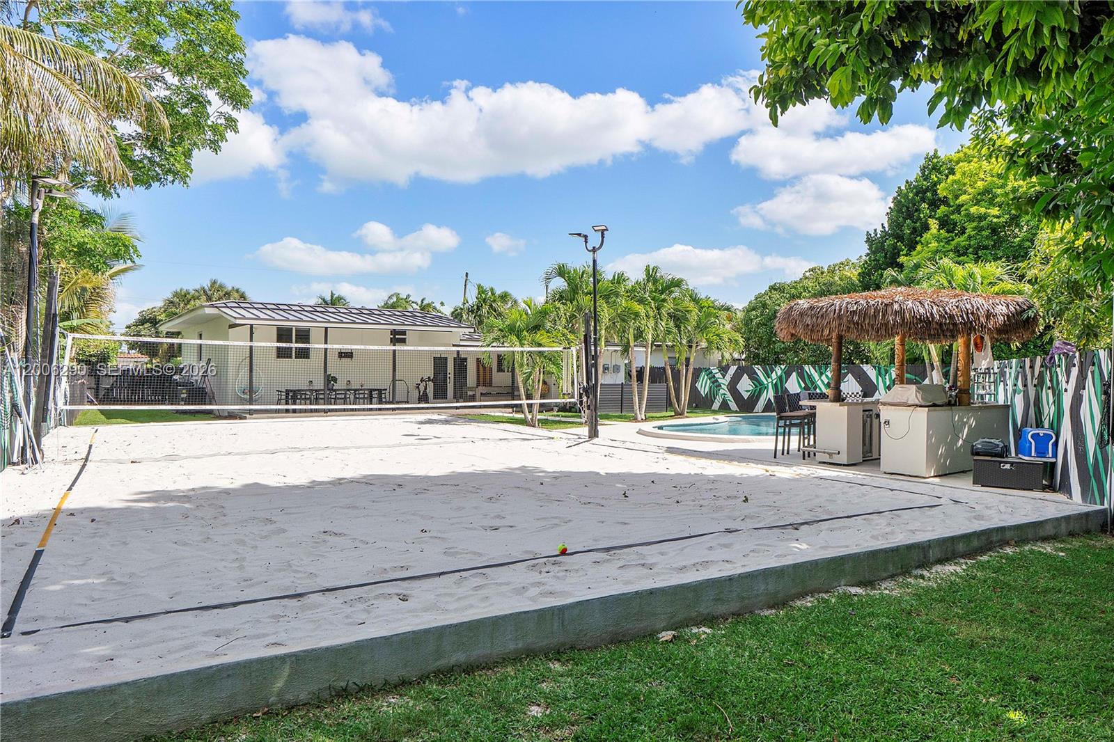 14830 N Spur Dr Miami, FL 33161