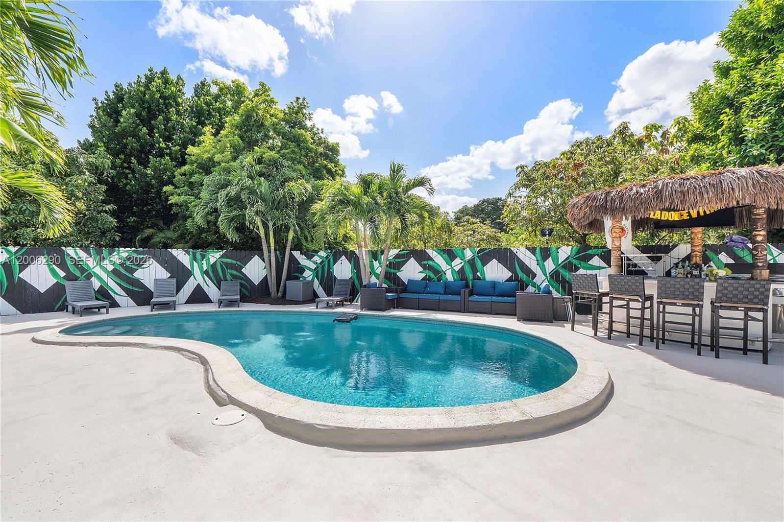 14830 N Spur Dr Miami, FL 33161