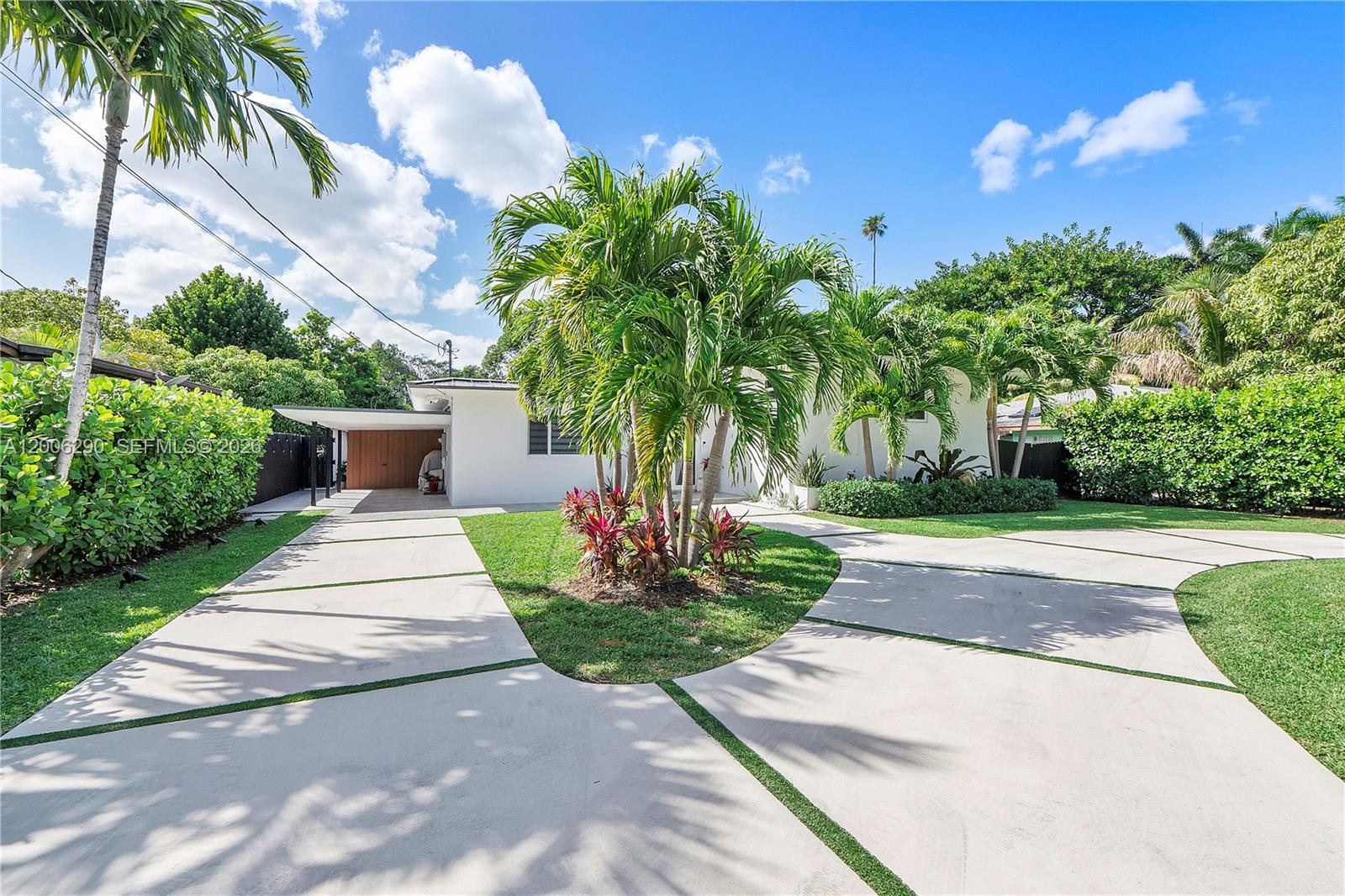 14830 N Spur Dr Miami, FL 33161