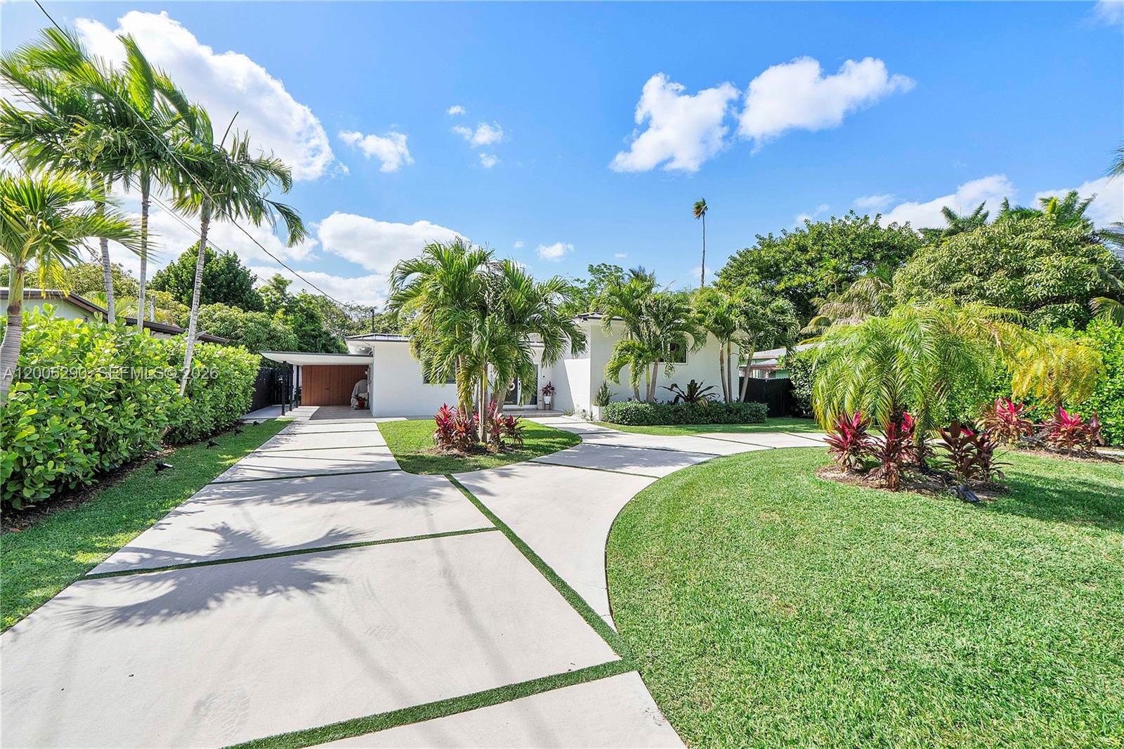 14830 N Spur Dr Miami, FL 33161