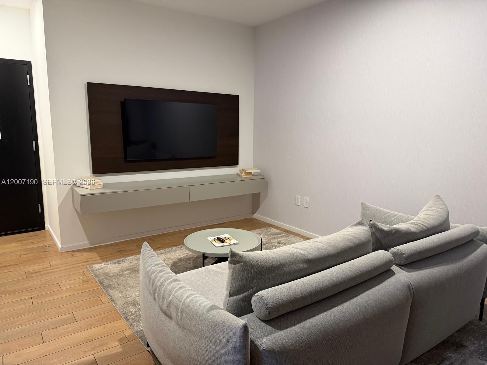 image The Elser Hotel & Residences10