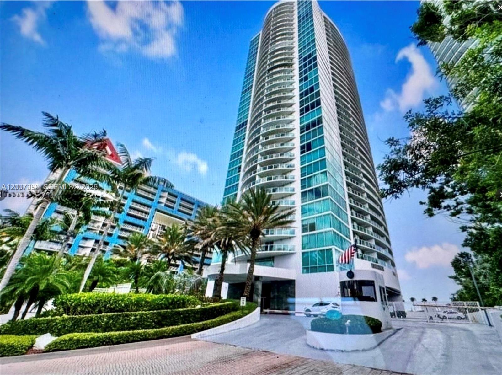 image Skyline on Brickell12