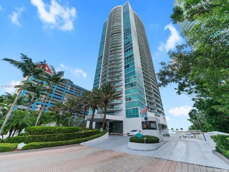 image Skyline on Brickell27