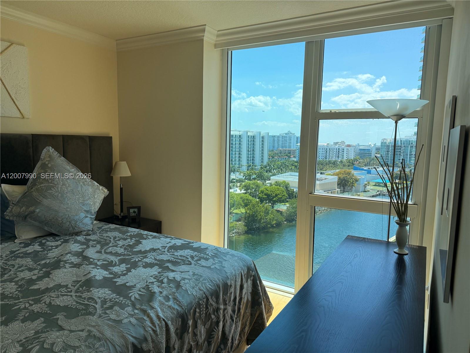 3370 Hidden Bay Dr #1213 Aventura, FL 33180