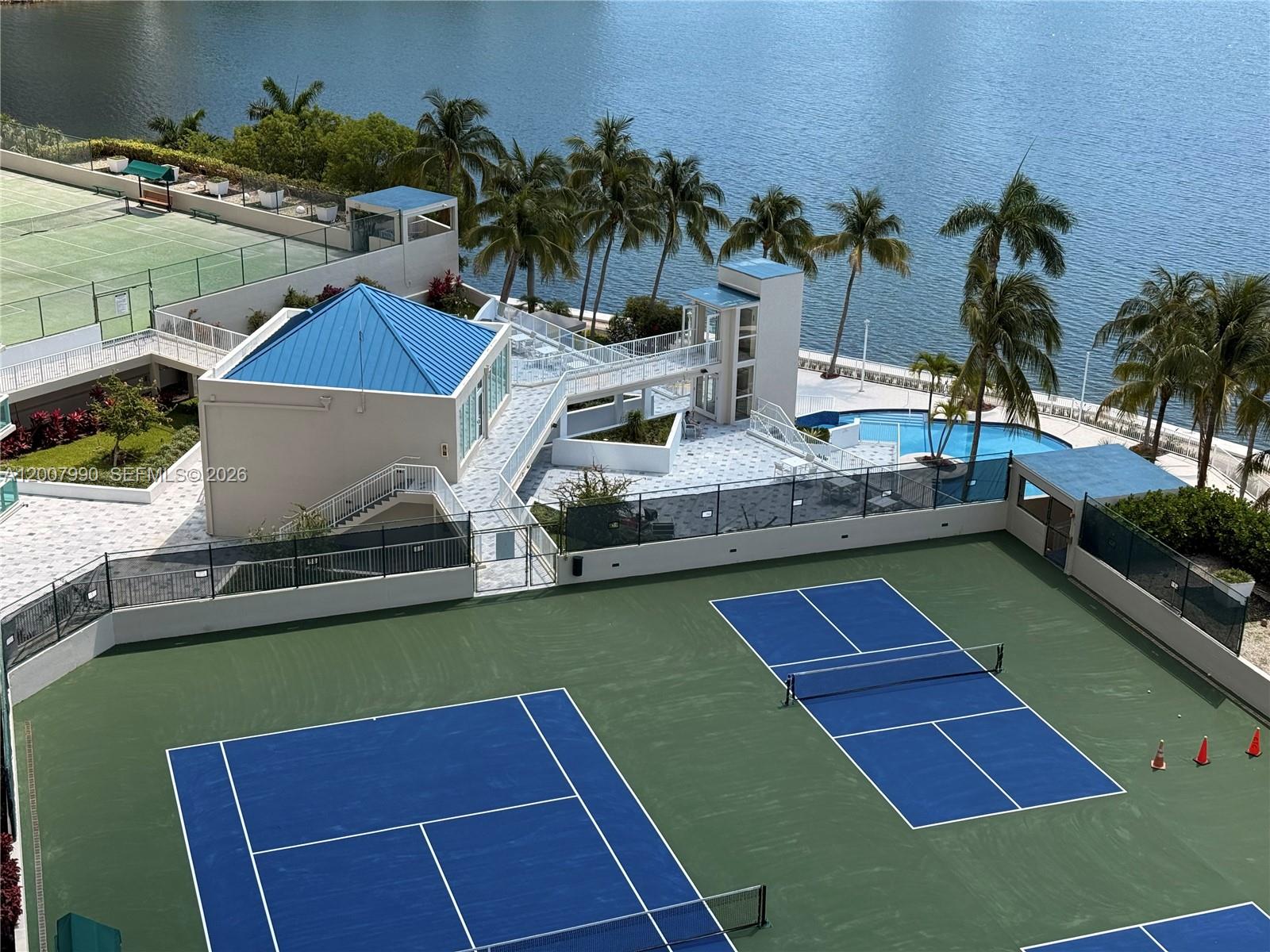 3370 Hidden Bay Dr #1213 Aventura, FL 33180