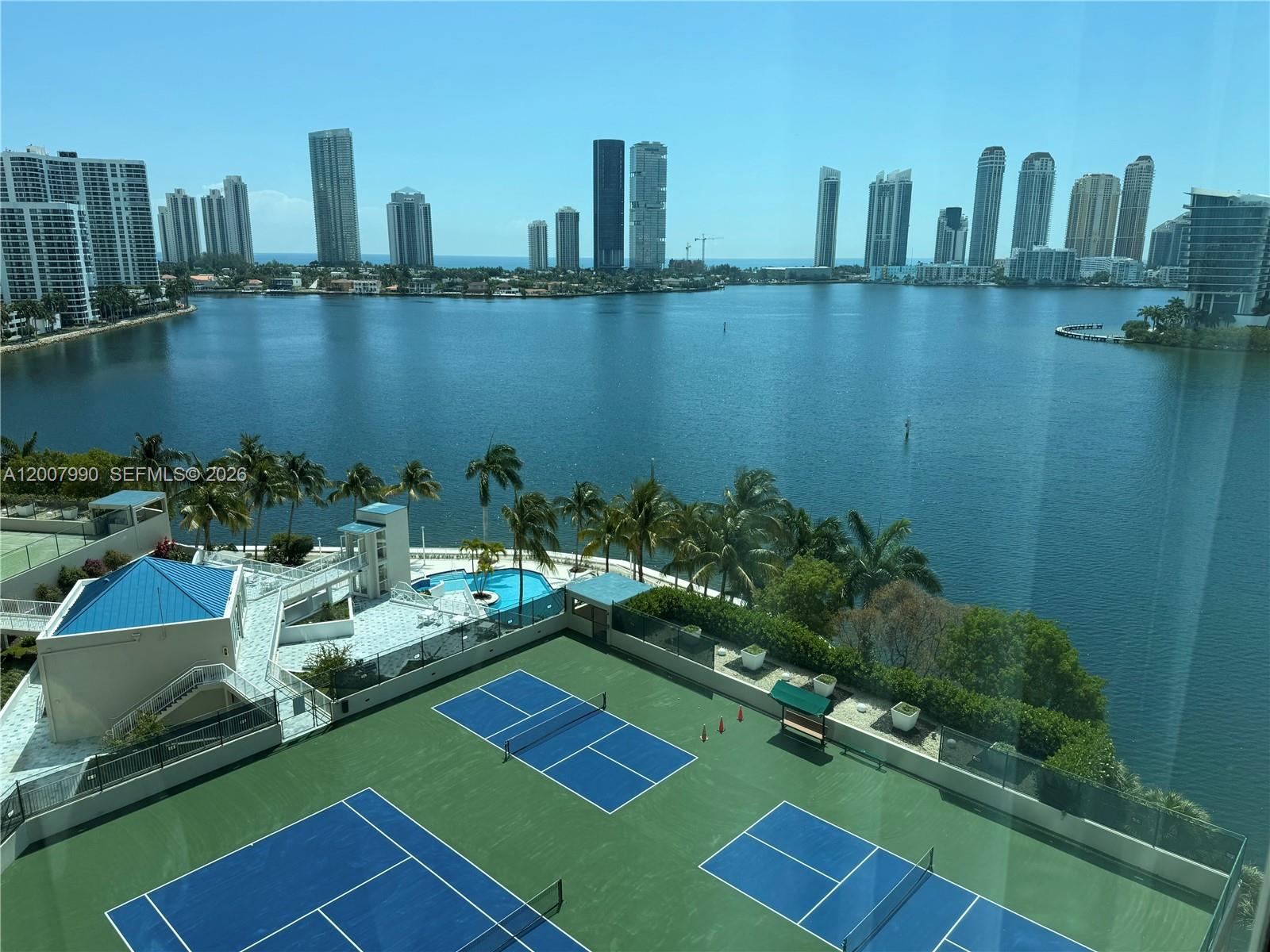 3370 Hidden Bay Dr #1213 Aventura, FL 33180