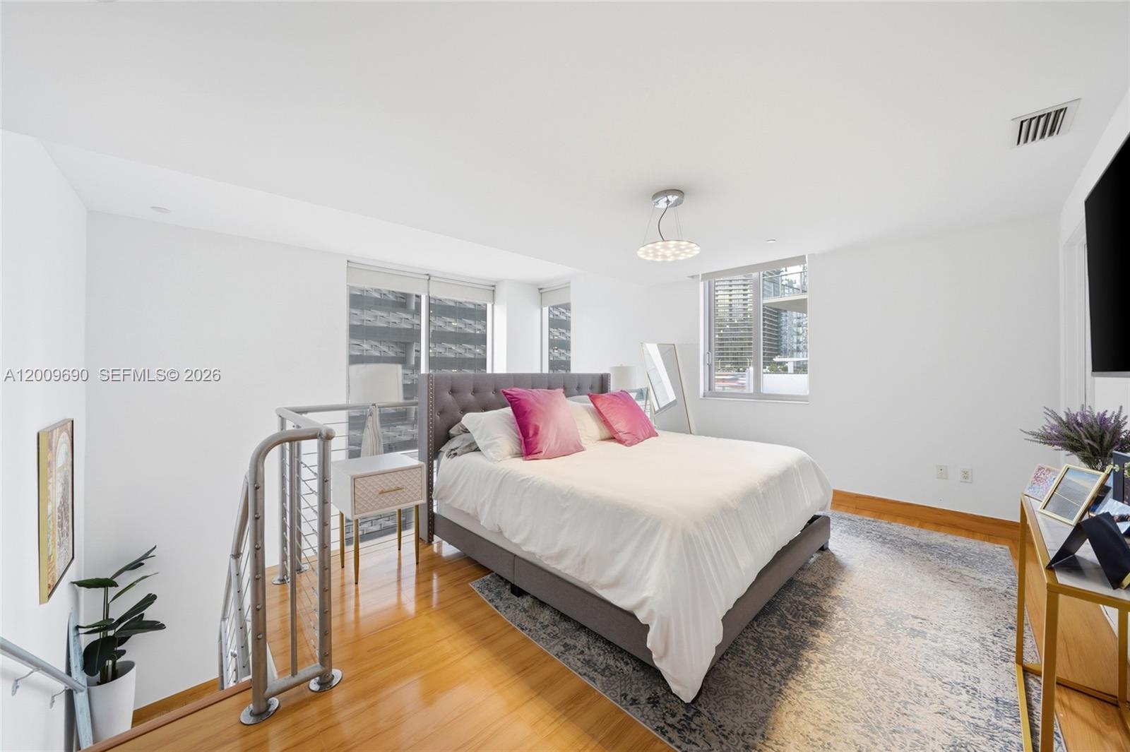 image 1060 Brickell - 105012