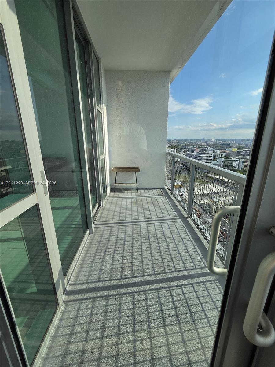 image 4 Midtown12
