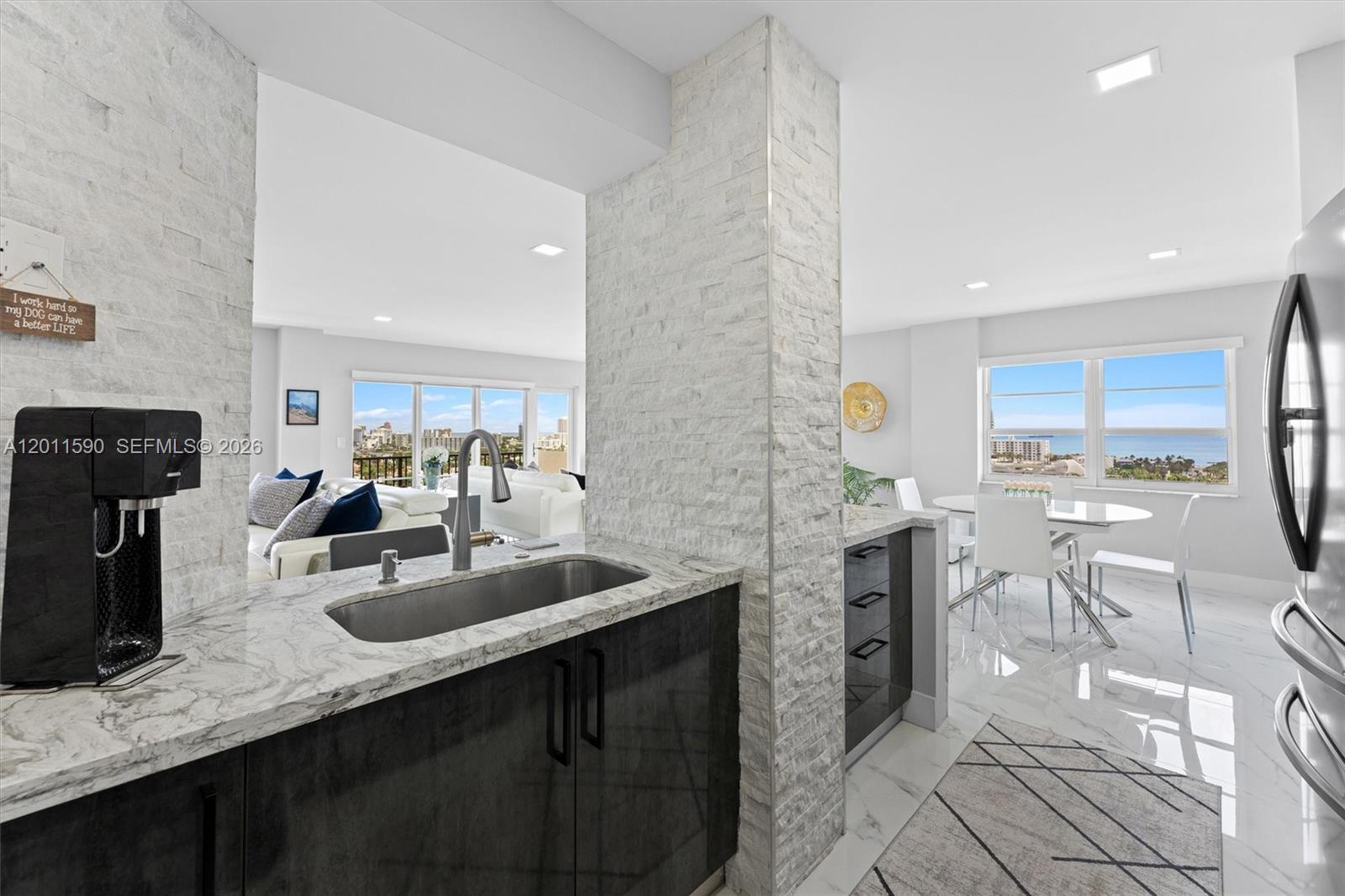 340 Sunset Dr #1810 Fort Lauderdale, FL 33301