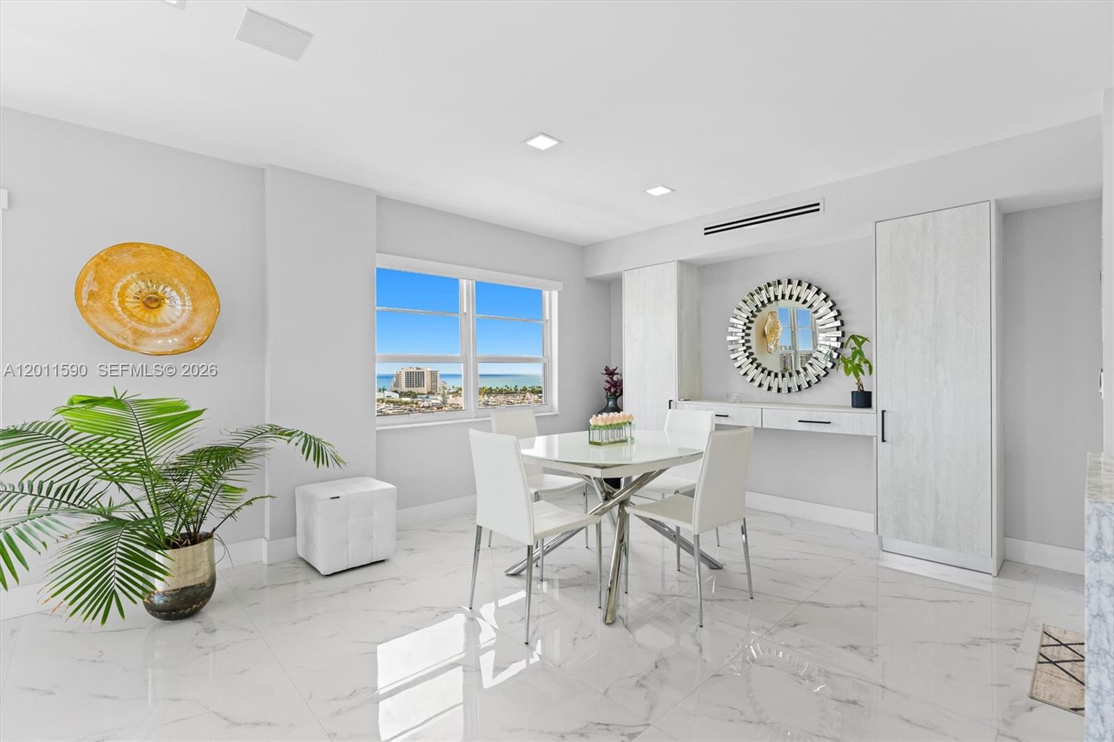 340 Sunset Dr #1810 Fort Lauderdale, FL 33301