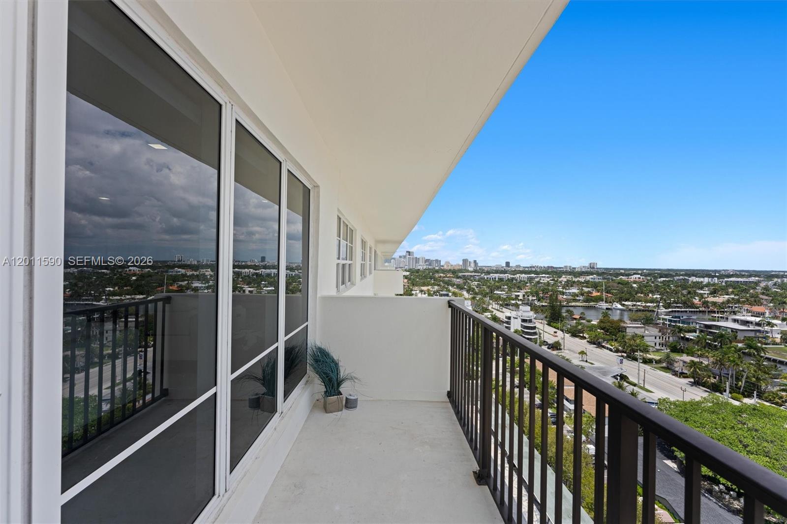 340 Sunset Dr #1810 Fort Lauderdale, FL 33301