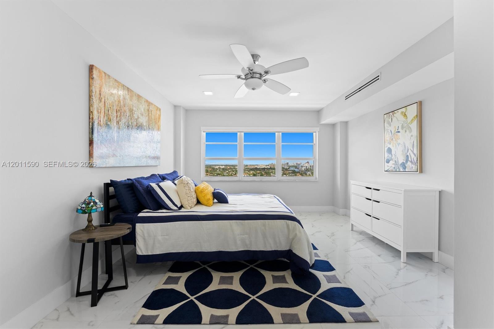 340 Sunset Dr #1810 Fort Lauderdale, FL 33301