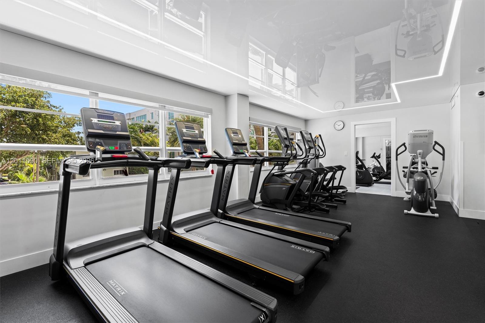 340 Sunset Dr #1810 Fort Lauderdale, FL 33301