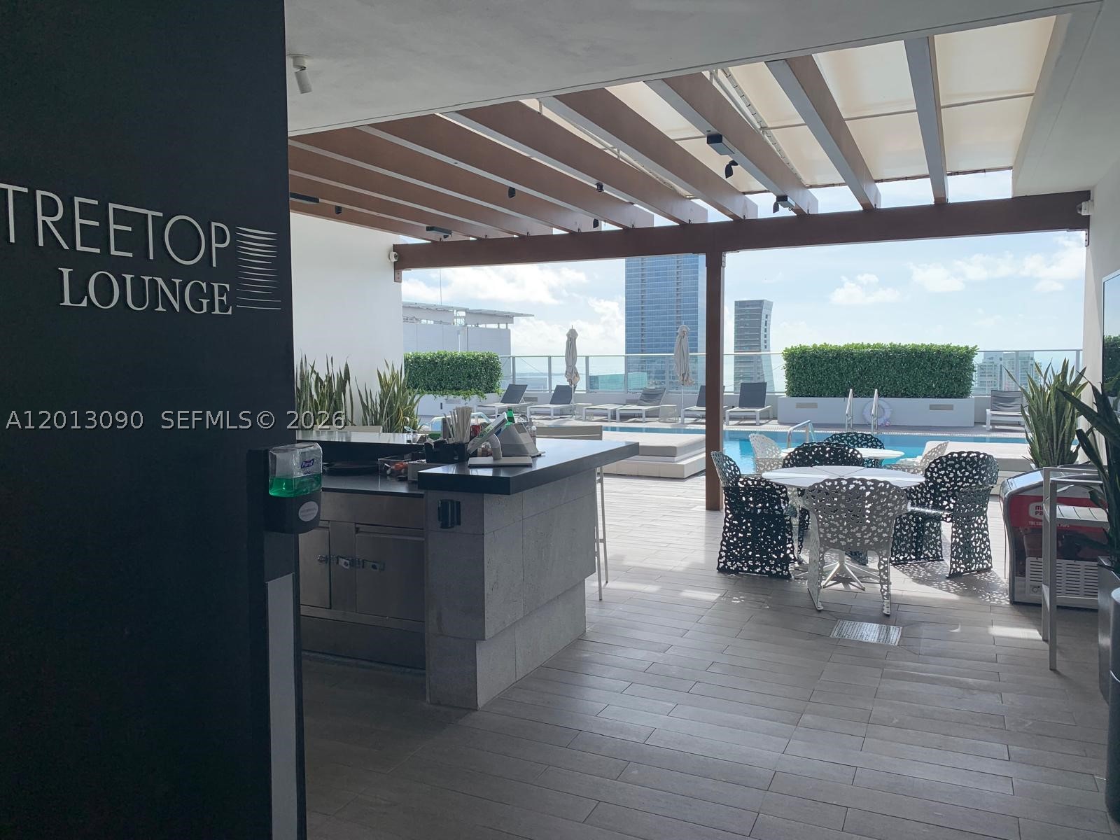 image 1010 Brickell54