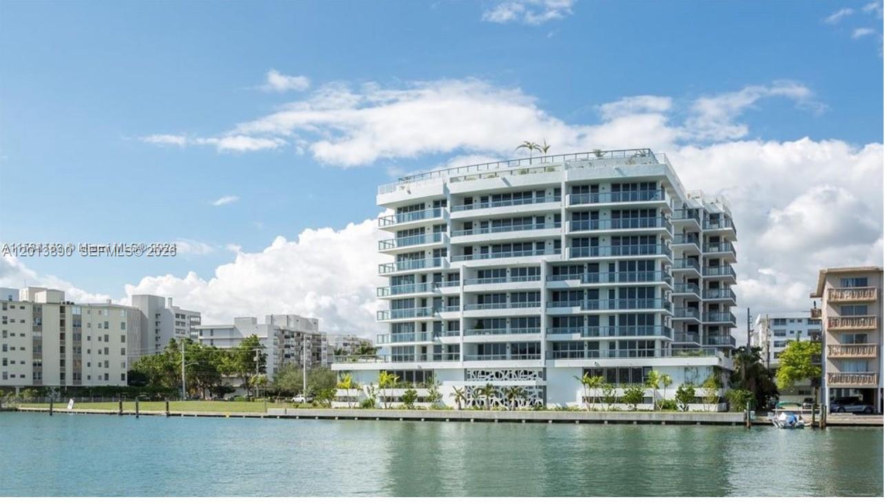 9261 E Bay Hbr Dr #704 Bay Harbor Islands, FL 33154