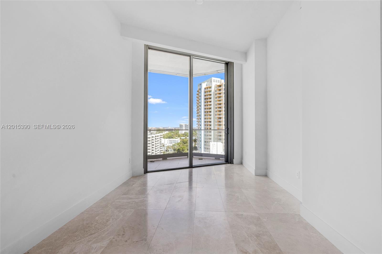 175 SE 25th Rd #1203 Miami, FL 33129