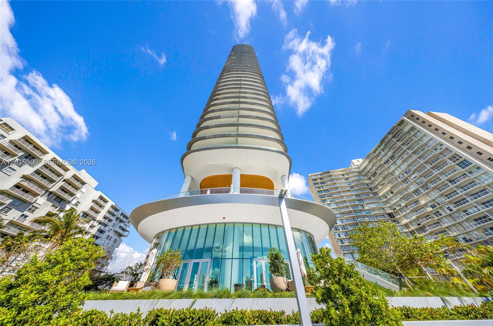 175 SE 25th Rd #1203 Miami, FL 33129