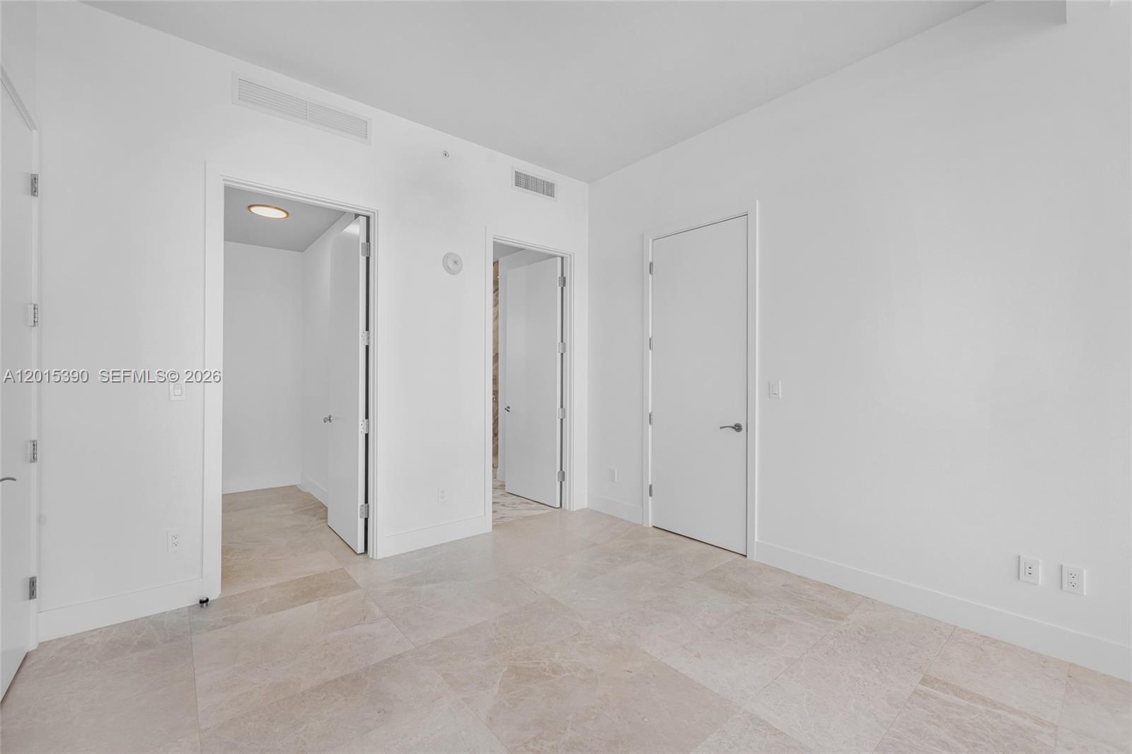 175 SE 25th Rd #1203 Miami, FL 33129