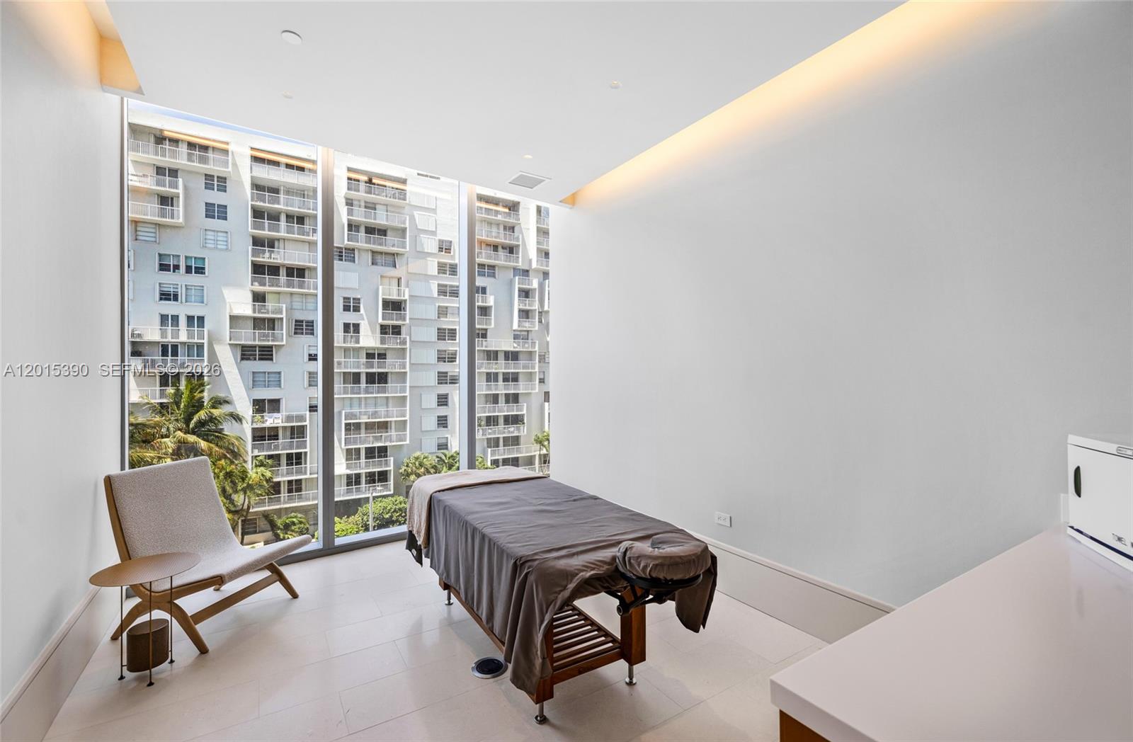 175 SE 25th Rd #1203 Miami, FL 33129