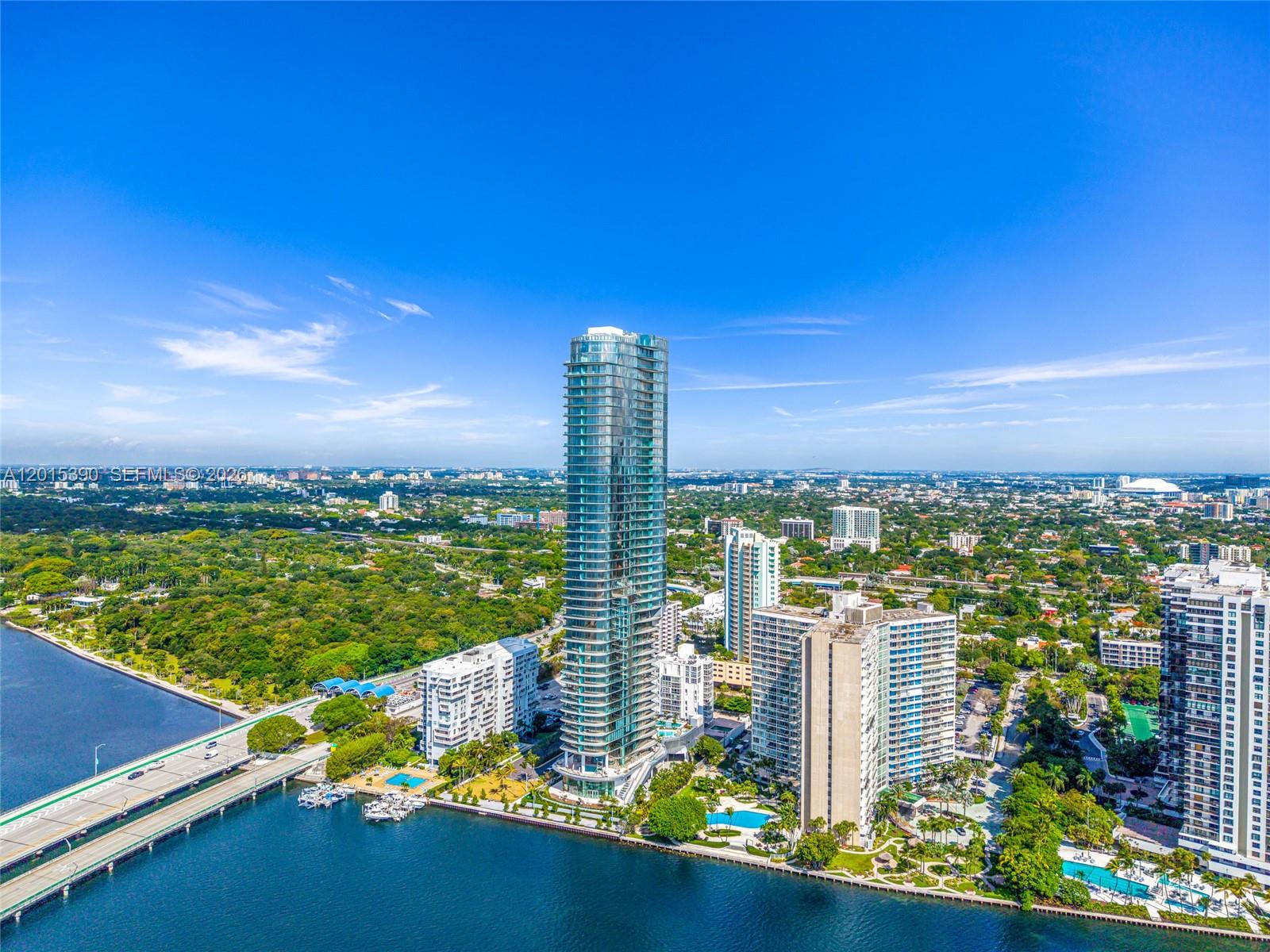 175 SE 25th Rd #1203 Miami, FL 33129