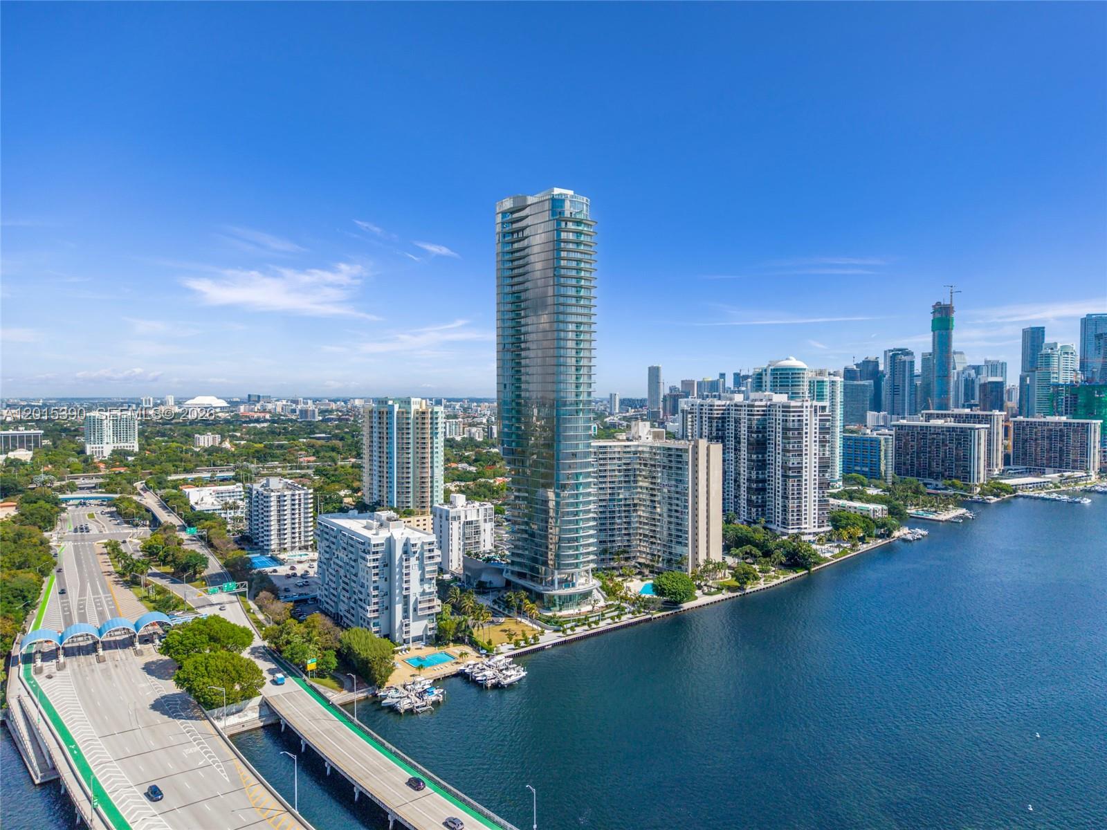 175 SE 25th Rd #1203 Miami, FL 33129