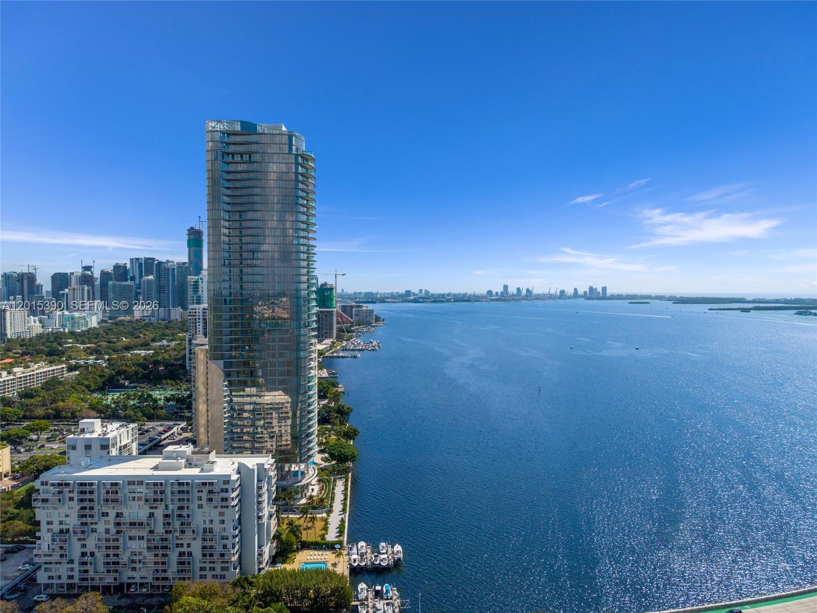 175 SE 25th Rd #1203 Miami, FL 33129