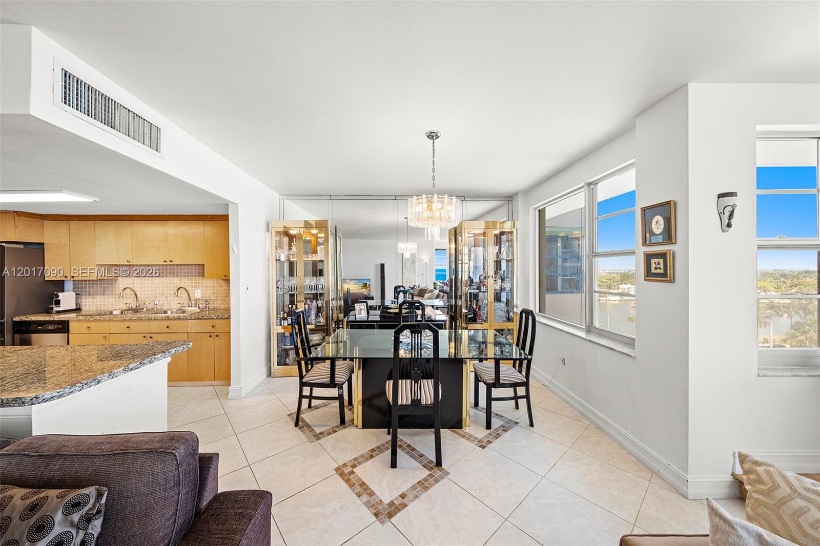 5255 Collins Ave #9F Miami Beach, FL 33140