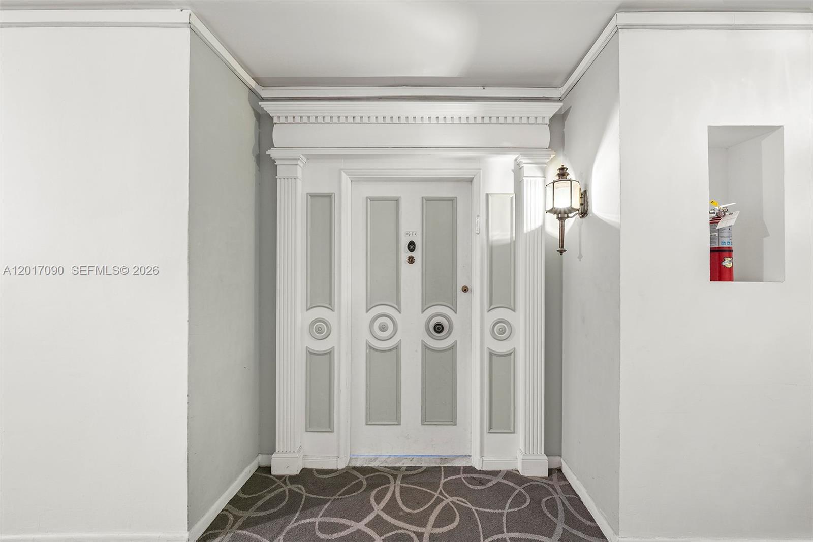 5255 Collins Ave #9F Miami Beach, FL 33140