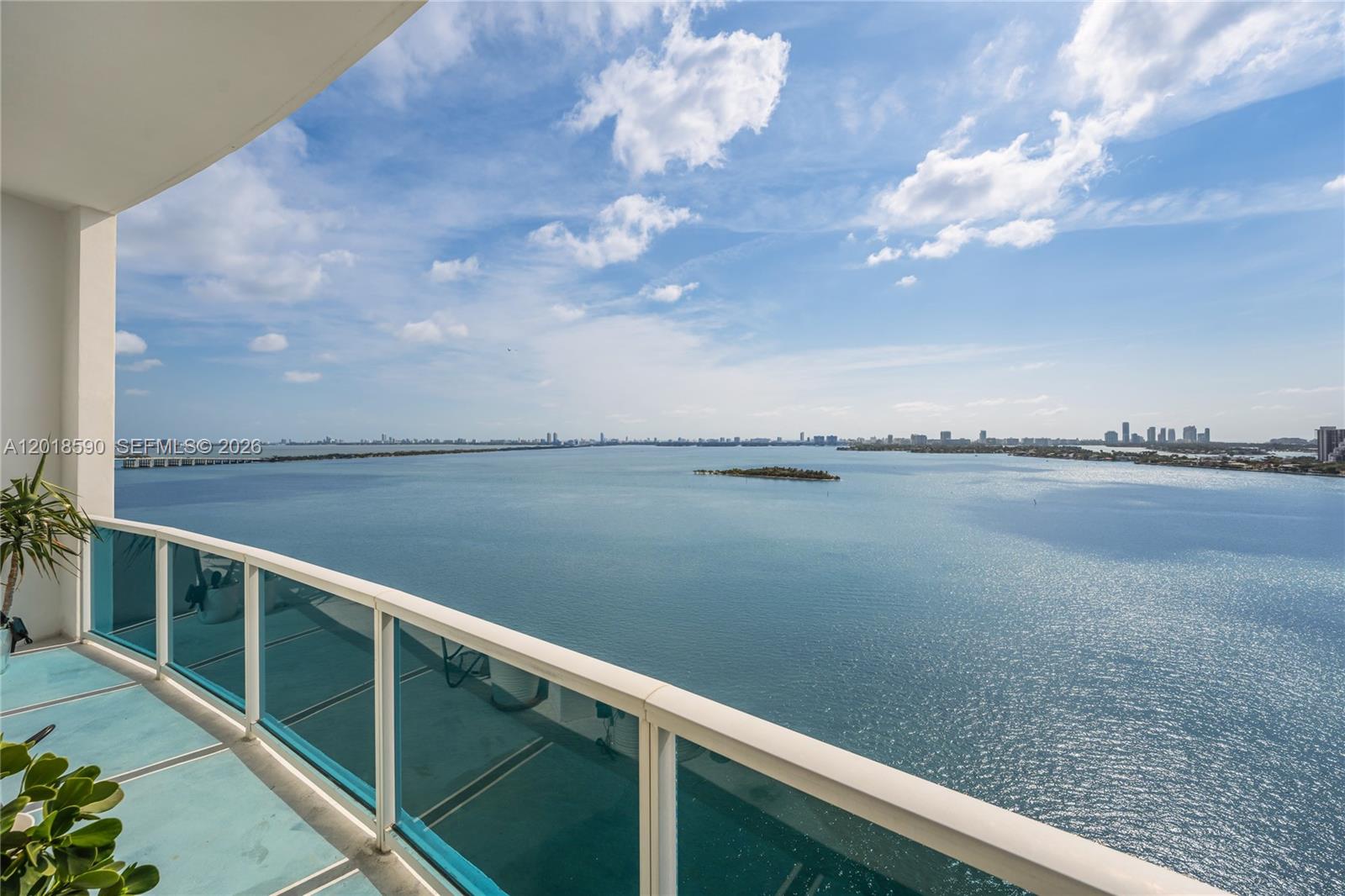 725 NE 22nd St #PH2A Miami, FL 33137