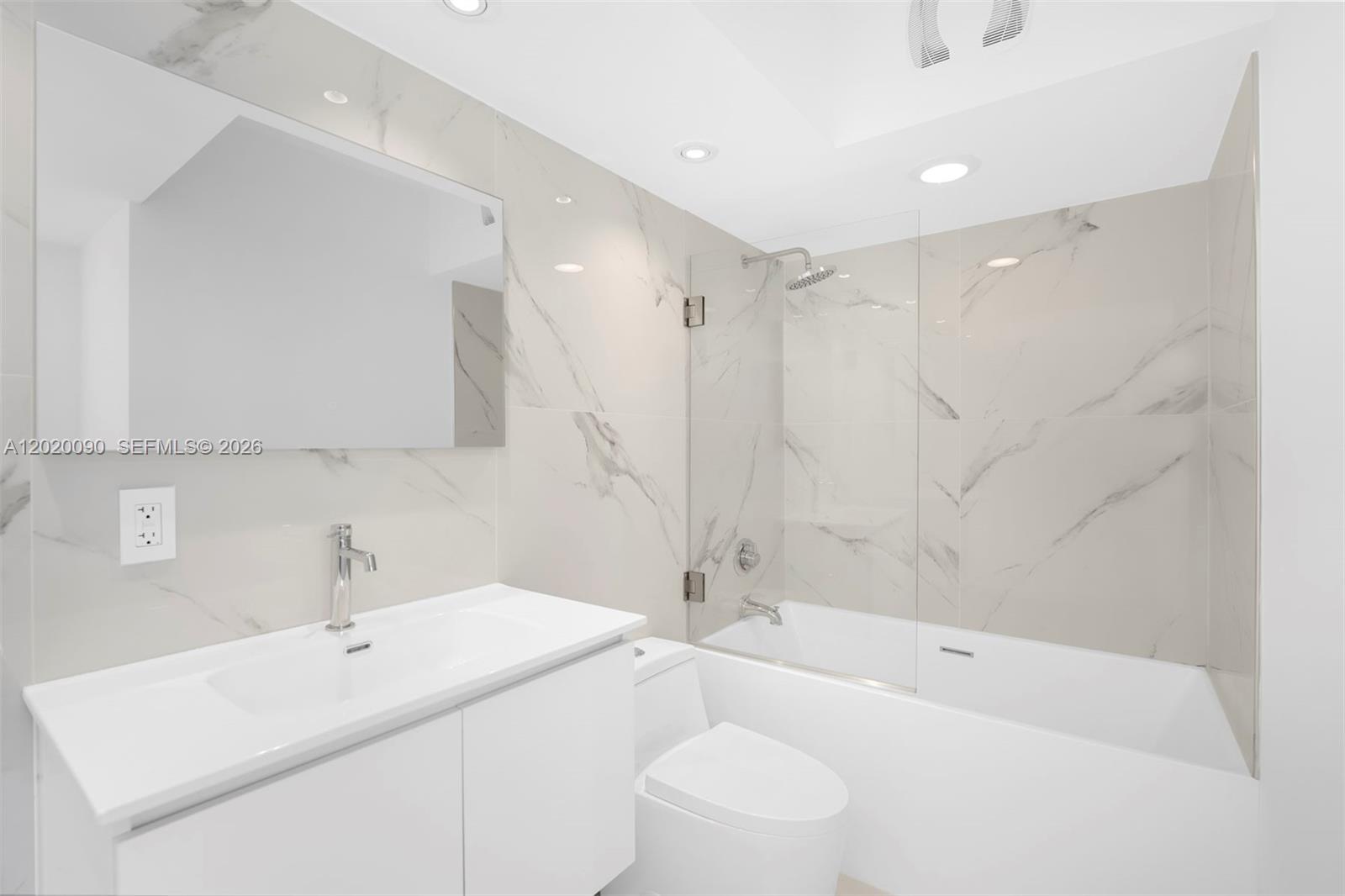 221 Jefferson Ave #10 Miami Beach, FL 33139