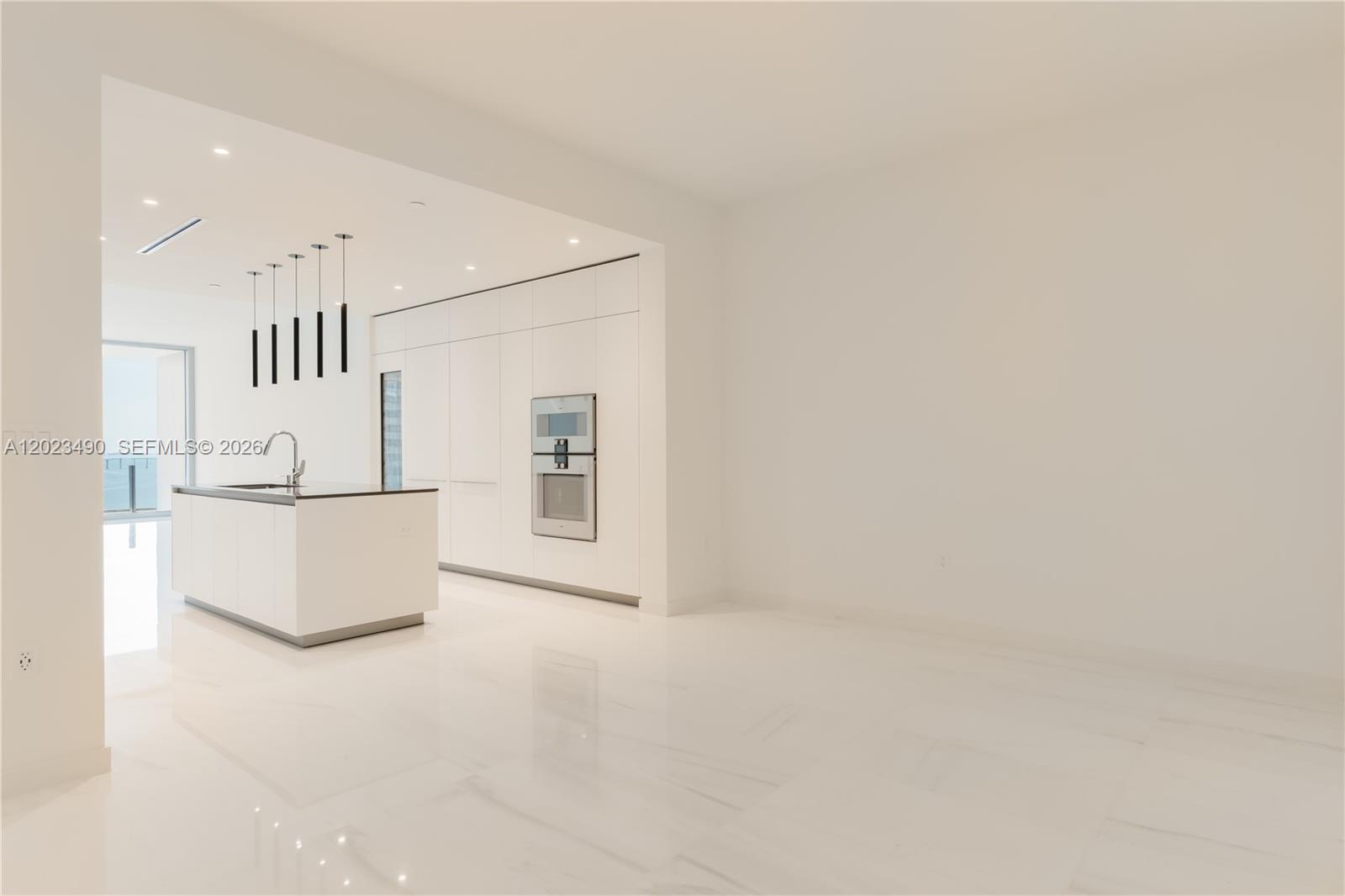 300 Biscayne Blvd Way #1704 Miami, FL 33131