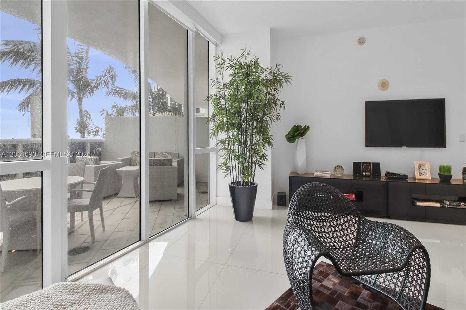 15811 Collins Ave #403 Sunny Isles Beach, FL 33160