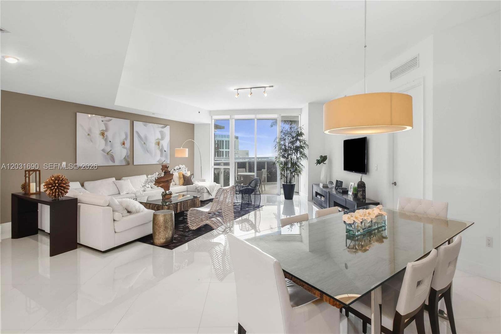 15811 Collins Ave #403 Sunny Isles Beach, FL 33160