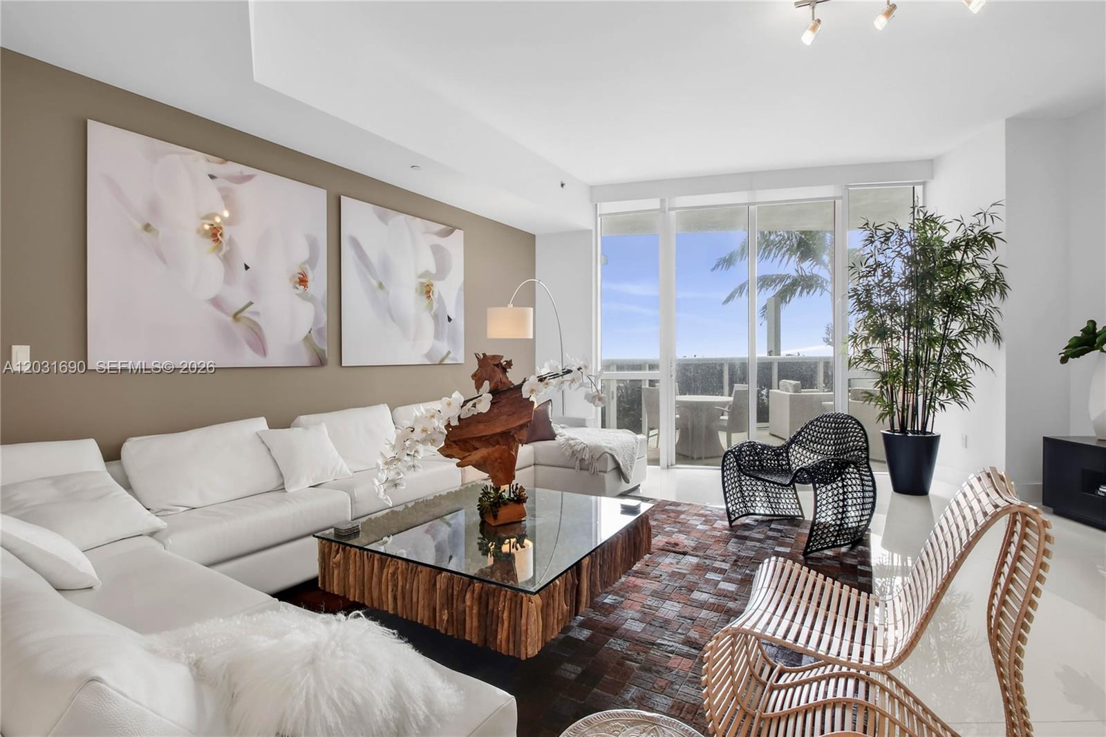 15811 Collins Ave #403 Sunny Isles Beach, FL 33160